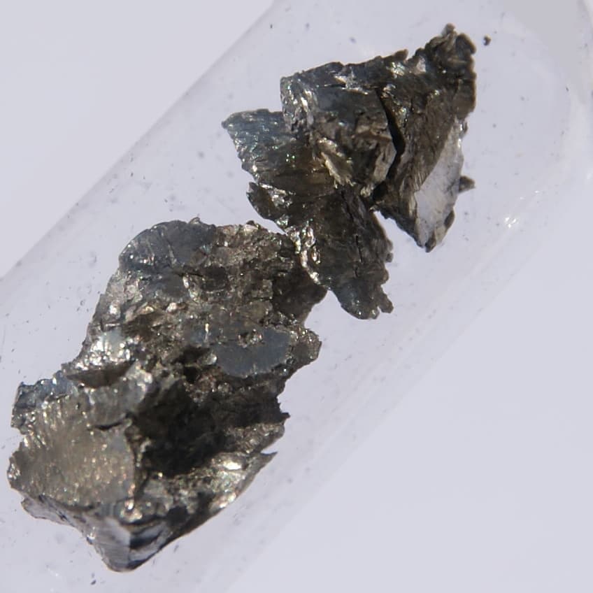 Praseodymium element sample