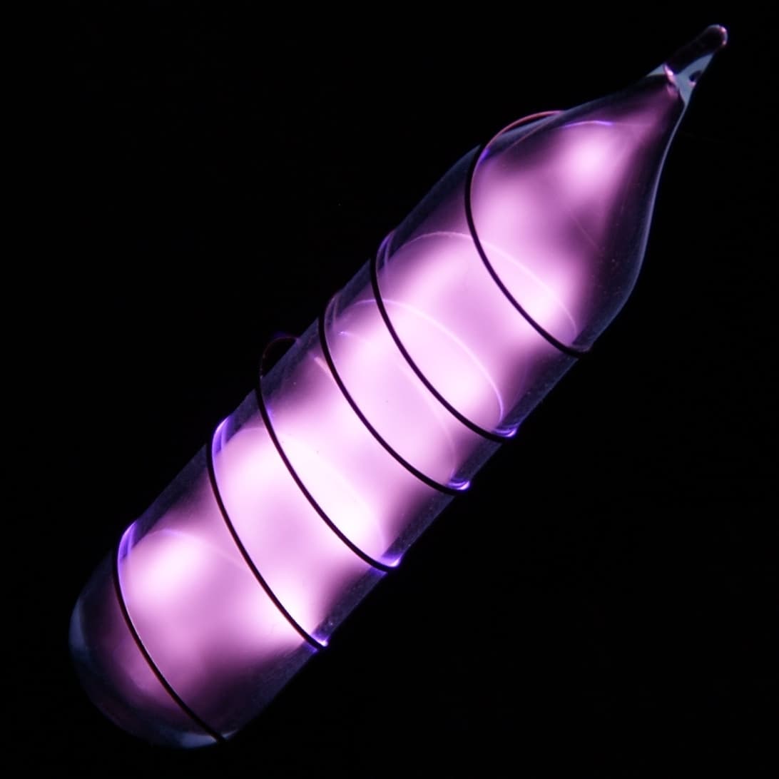 Helium element sample